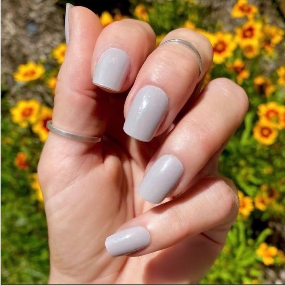 *Retired*Color Street: Amazing Greige | Gray Beige Neutral Classic Minimalist - Picture 5 of 13